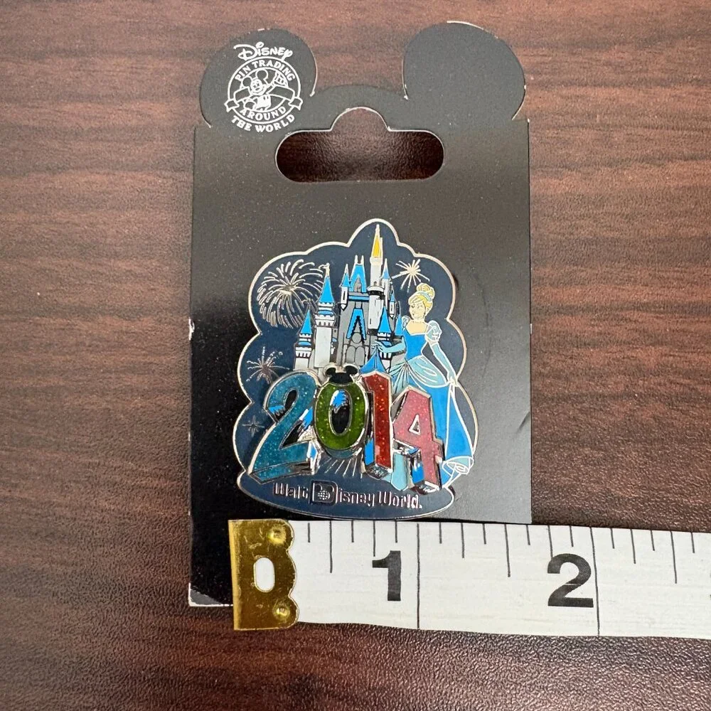 Cinderella at Cinderella Castle Pin Walt Disney World 2014 Princess Core Classic